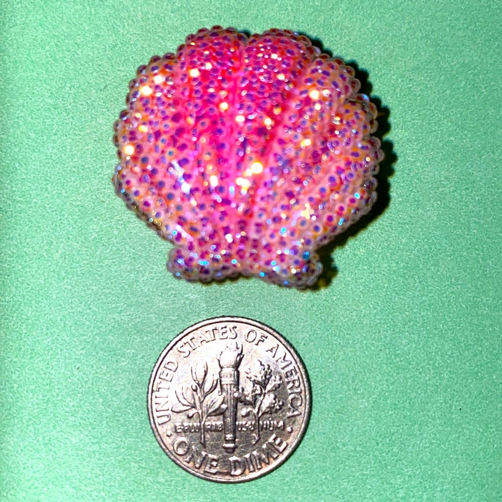 (10 for $15) Pink Sparkly Shell Acrylic Croc Shoe Charms